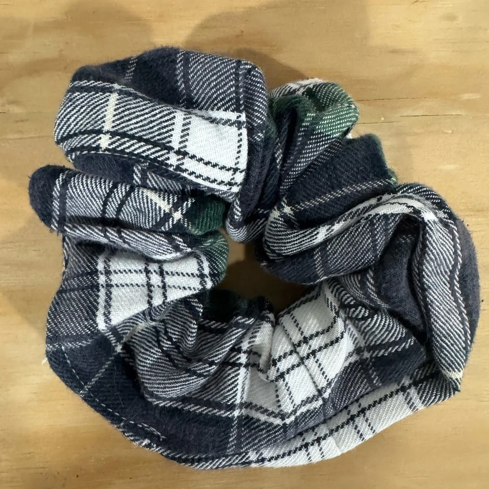 Handmade Plaid‎ Flannel Scrunchies – Set of 3